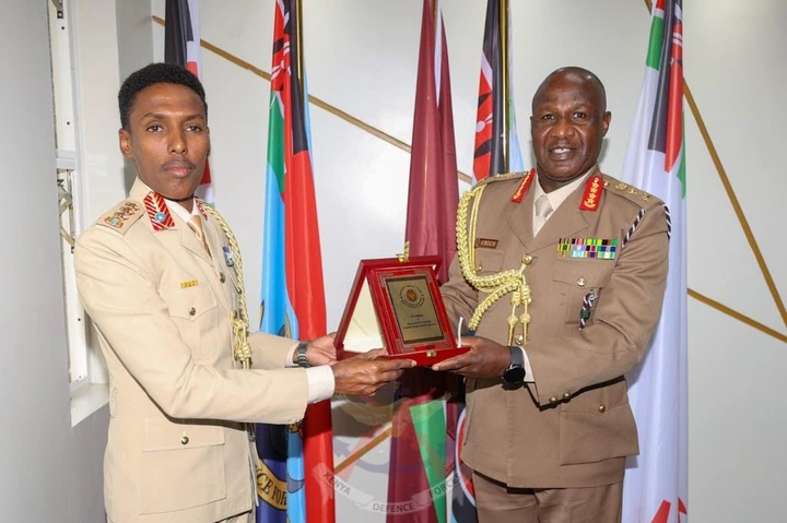 Brigadier-General Odawaa Yusuf Rageh with retired General Robert Kibochi