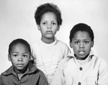 Wangari Maathai’s children in the 70s. Muta, Wanjira, and Waweru (left to right)